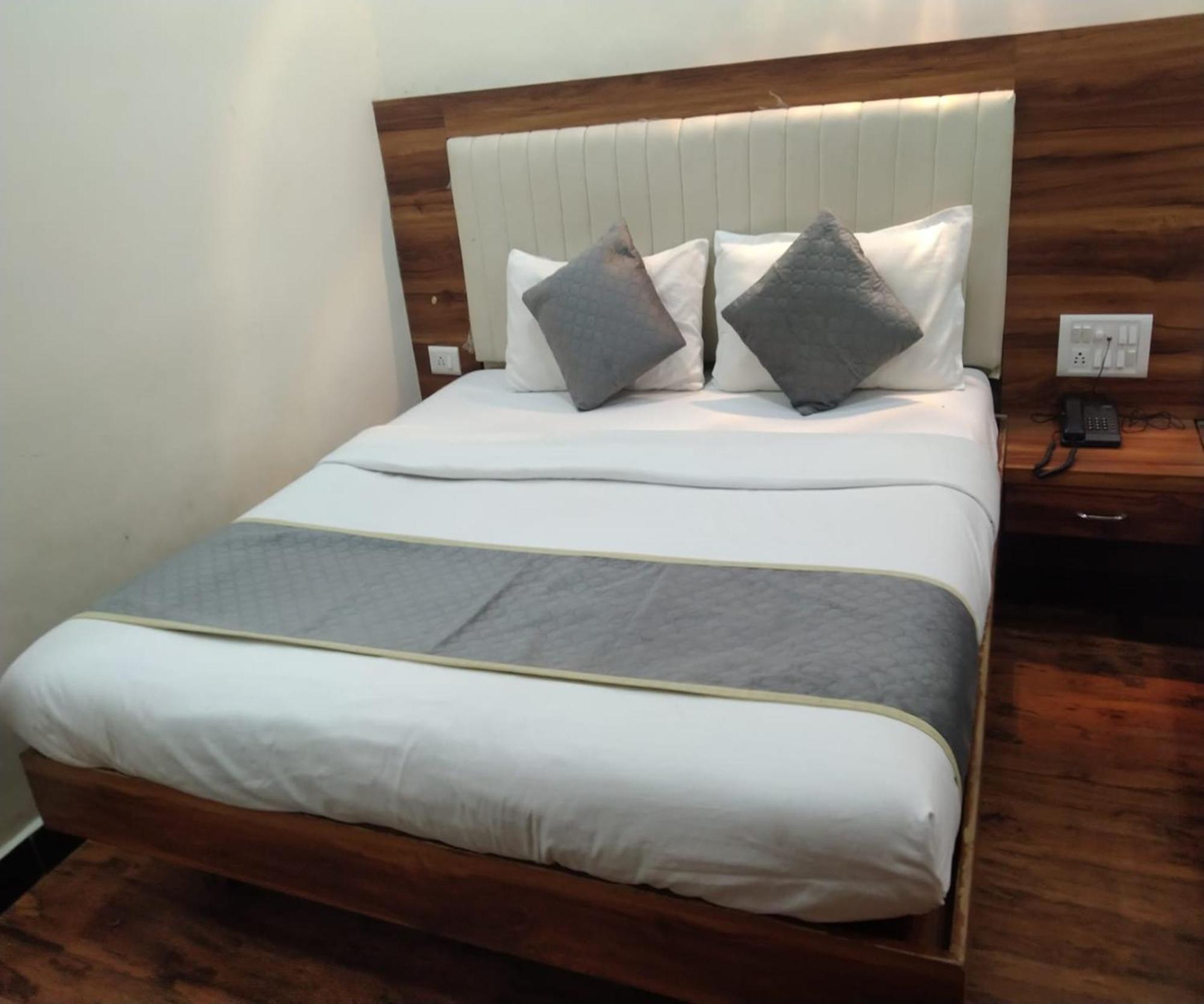 Hotel Air View Near Airport Mumbai Exterior photo