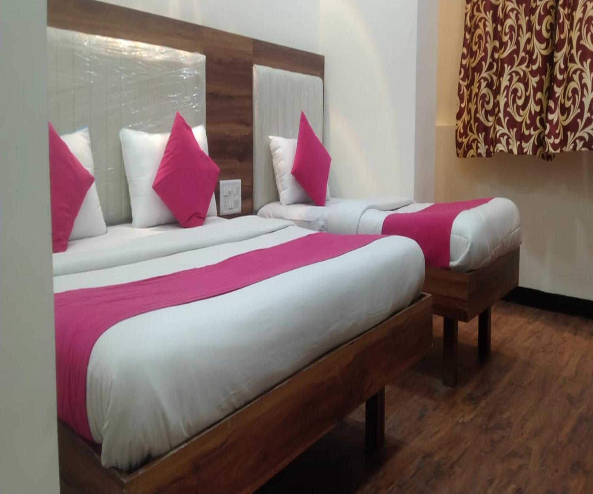 Hotel Air View Near Airport Mumbai Exterior photo