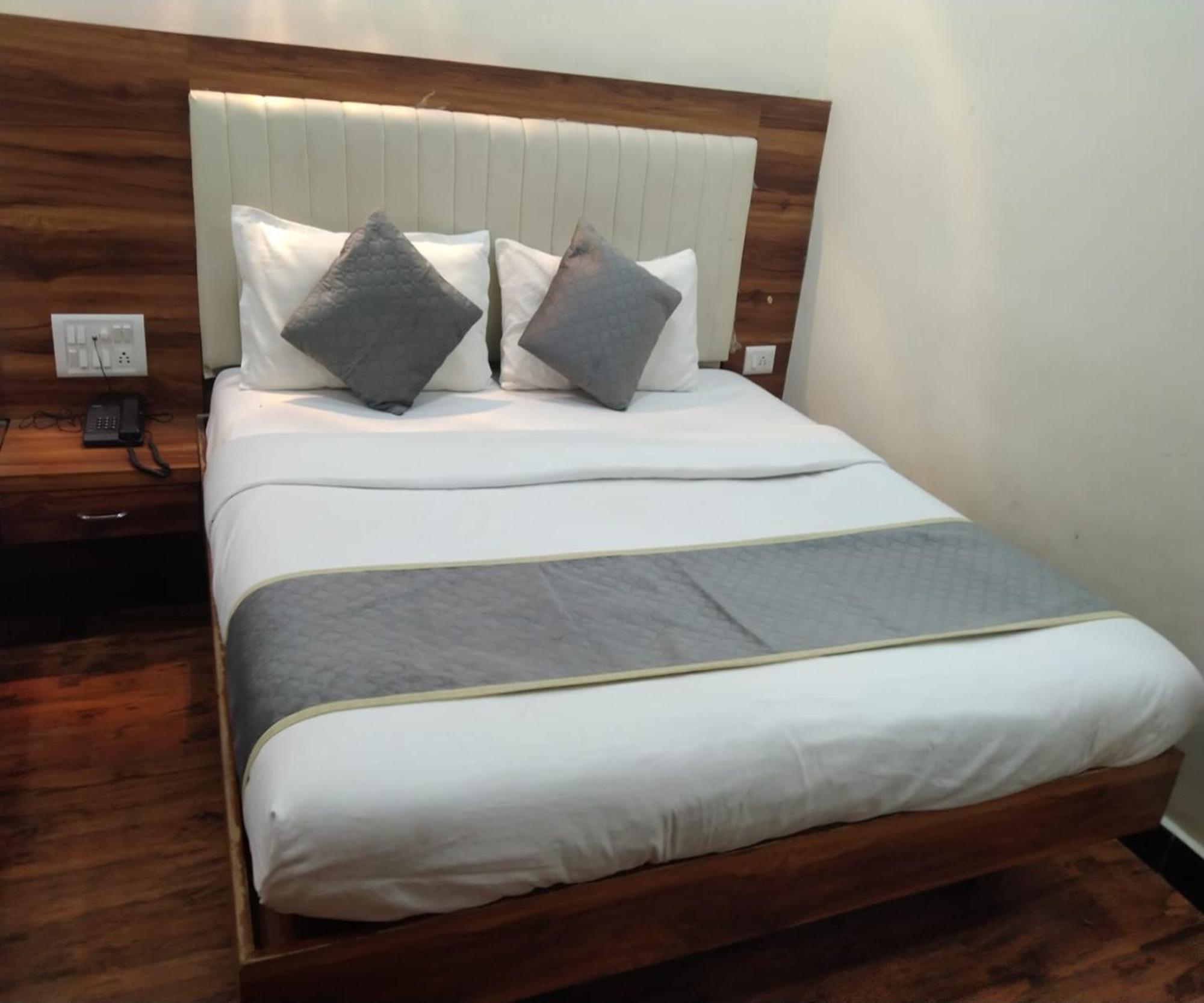 Hotel Air View Near Airport Mumbai Exterior photo